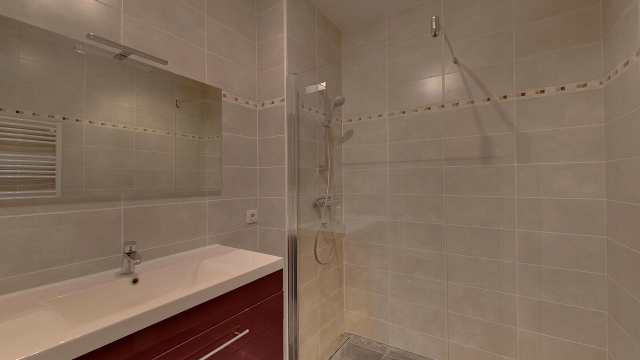 Photo of Bathroom in Port District