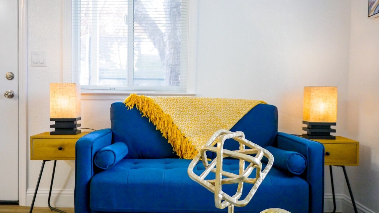 Photo of Livingroom in South Natomas