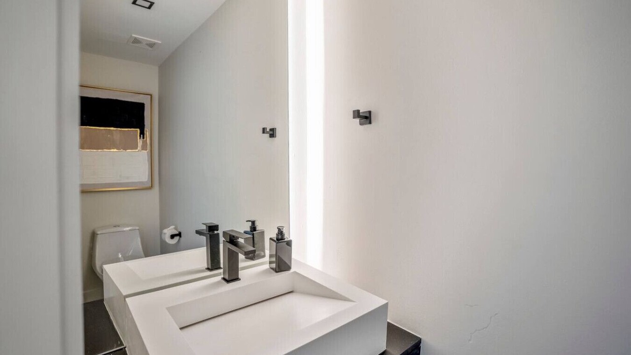 Photo of Bathroom in East Downtown Houston