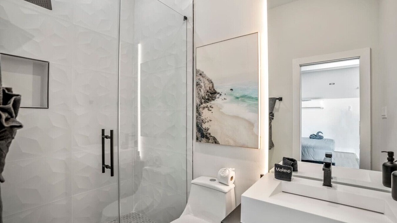 Photo of Bathroom in East Downtown Houston