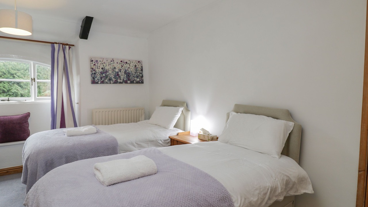 Photo of Bedroom in Cannards Grave