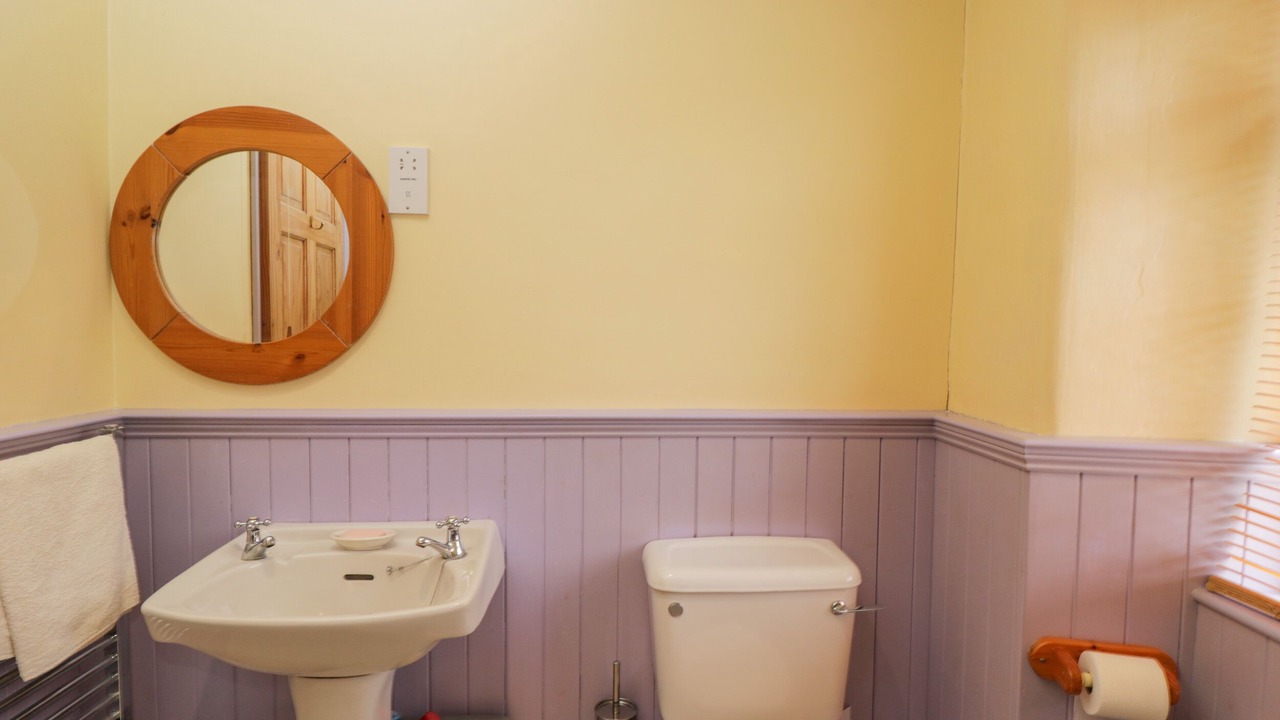Photo of Bathroom in Cannards Grave