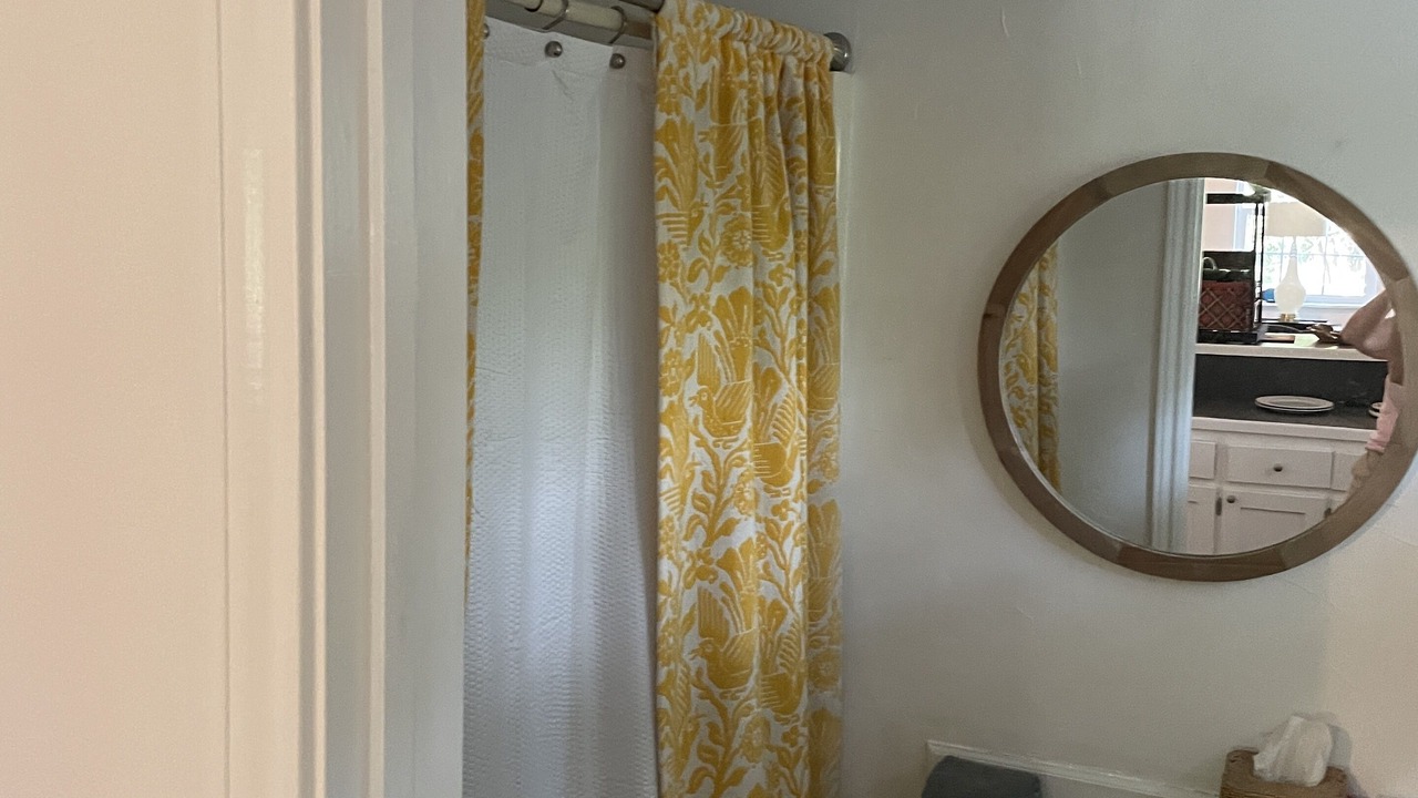 Photo of Bathroom in Pottsboro