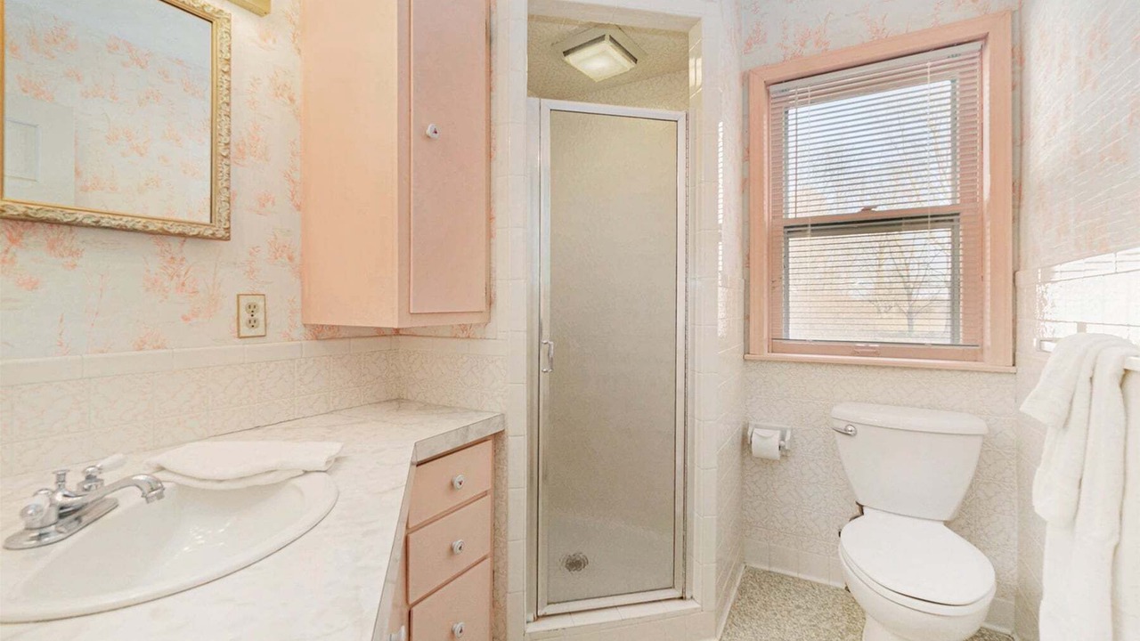 Photo of Bathroom in Douglas