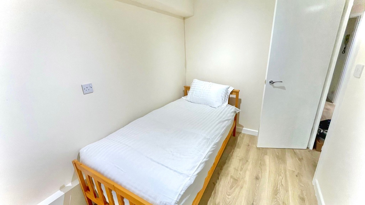 Photo of Bedroom in Hounslow Heath