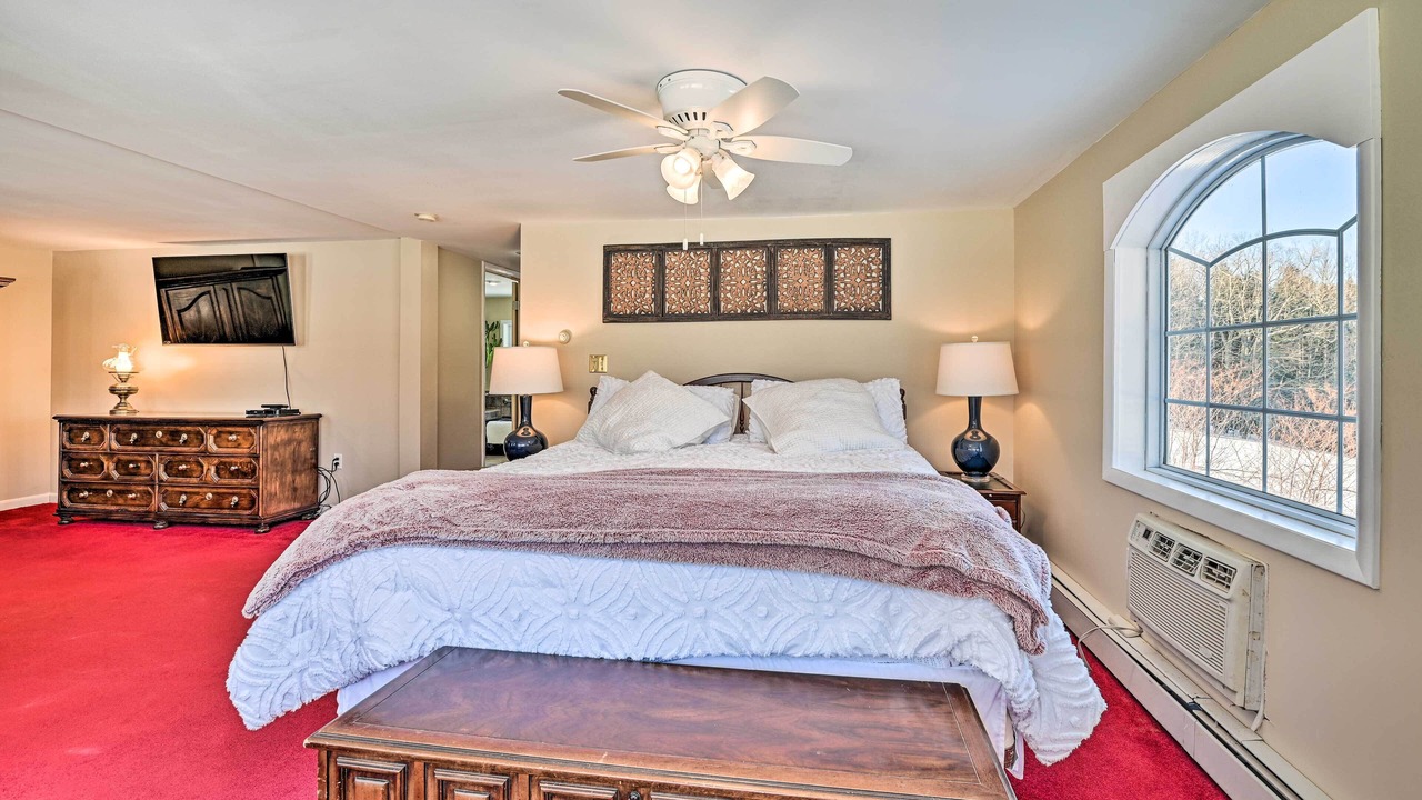 Photo of Bedroom in Town of Conesville