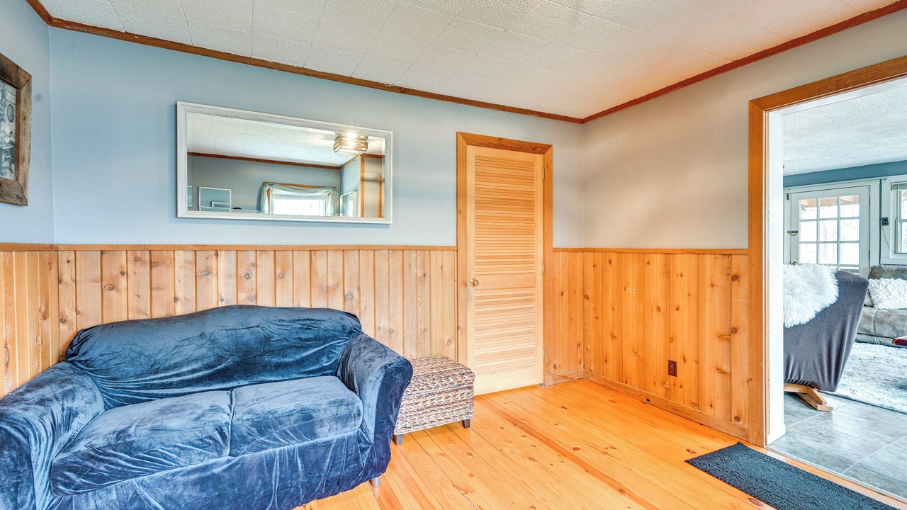 Photo of Livingroom in Gilbertsville