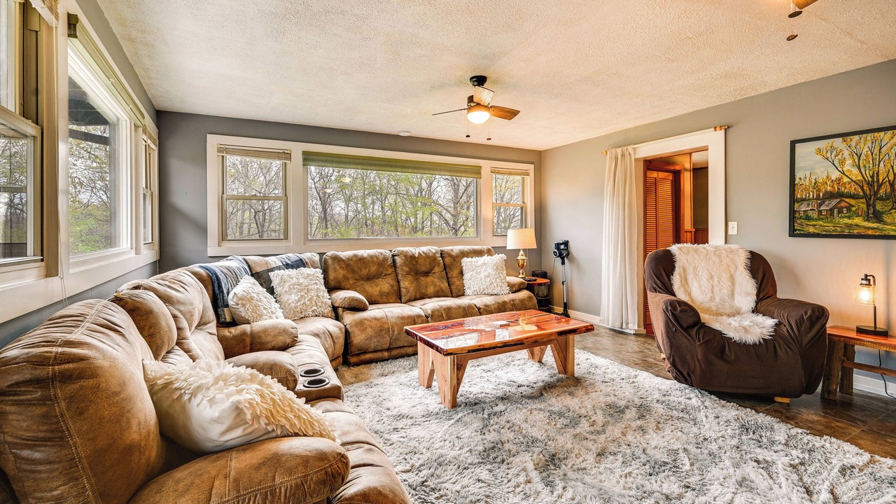 Photo of Livingroom in Gilbertsville