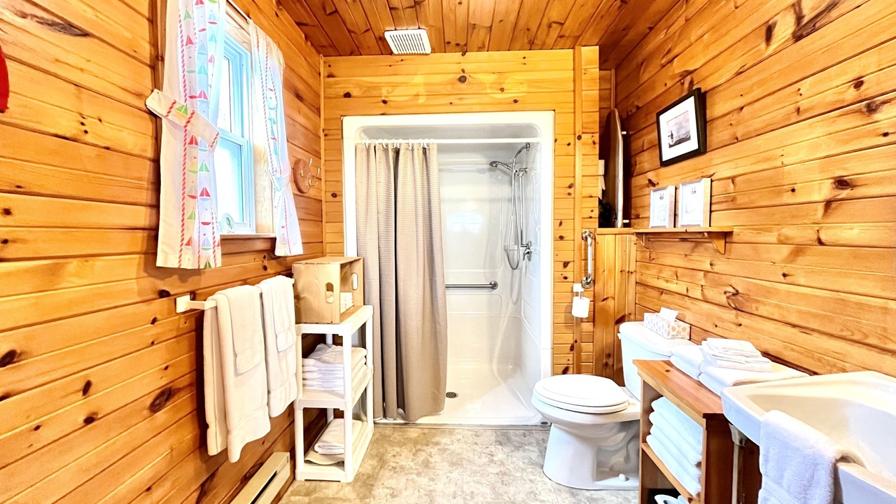 Photo of Bathroom in Port George