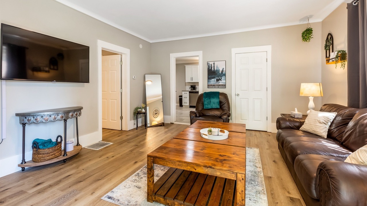 Photo of Bedroom in Mount Clemens