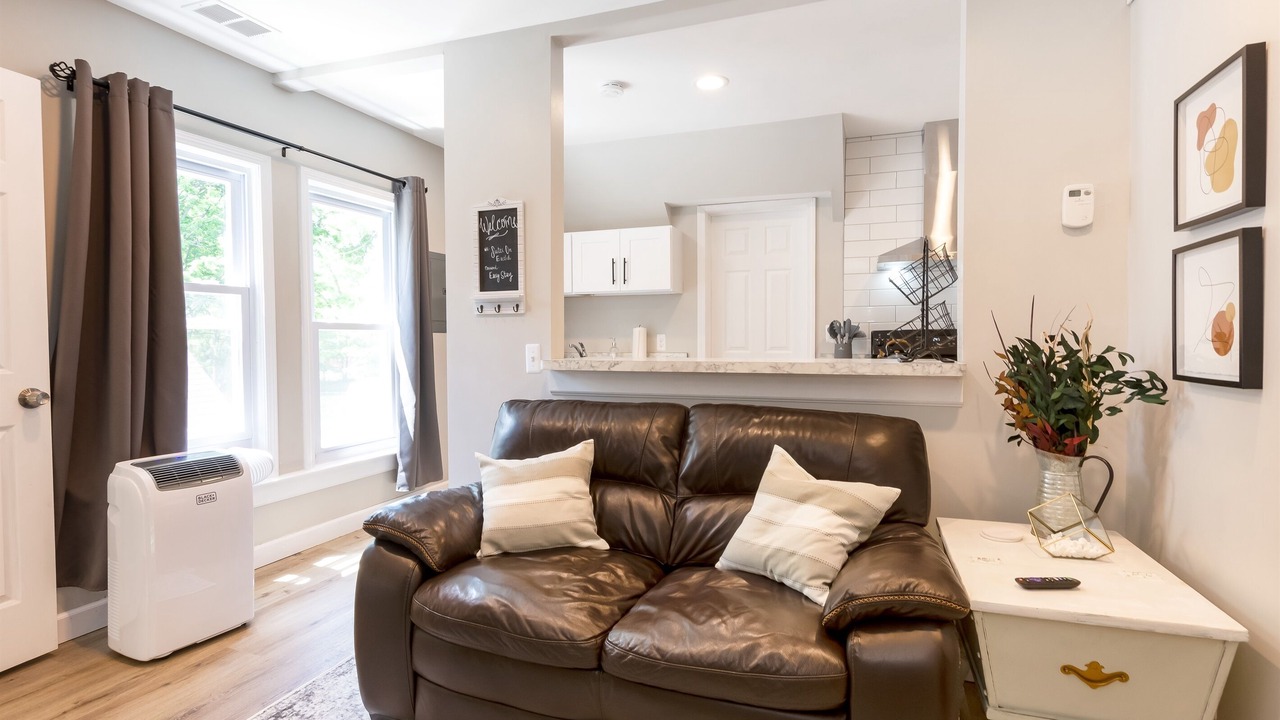 Photo of Bedroom in Mount Clemens