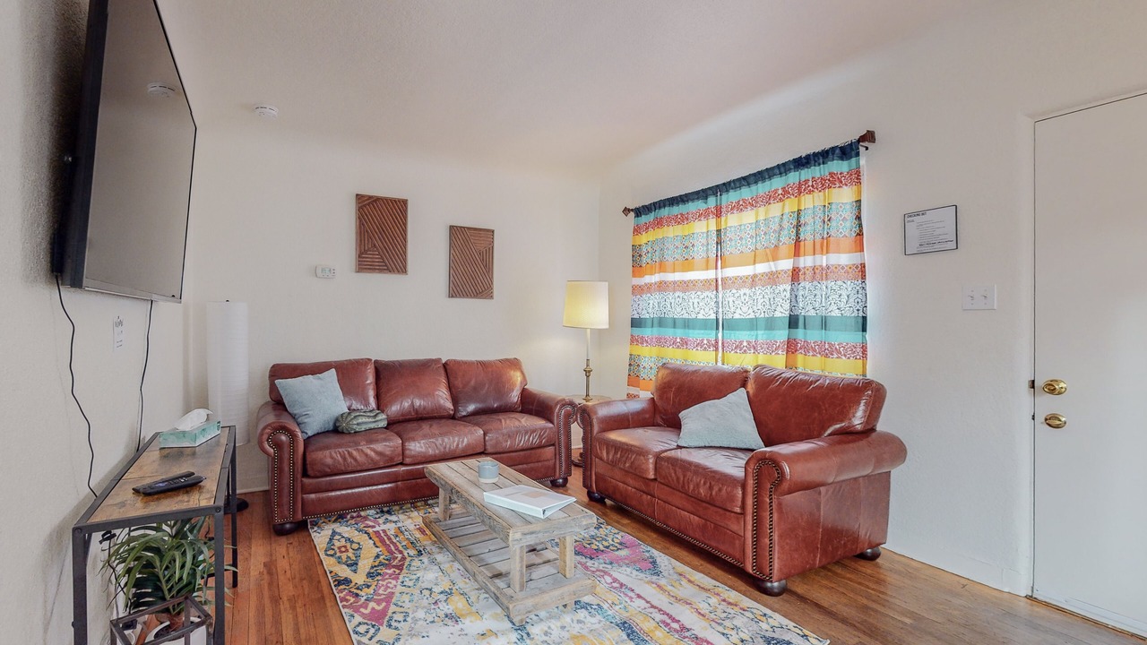 Photo of Livingroom in Nob Hill