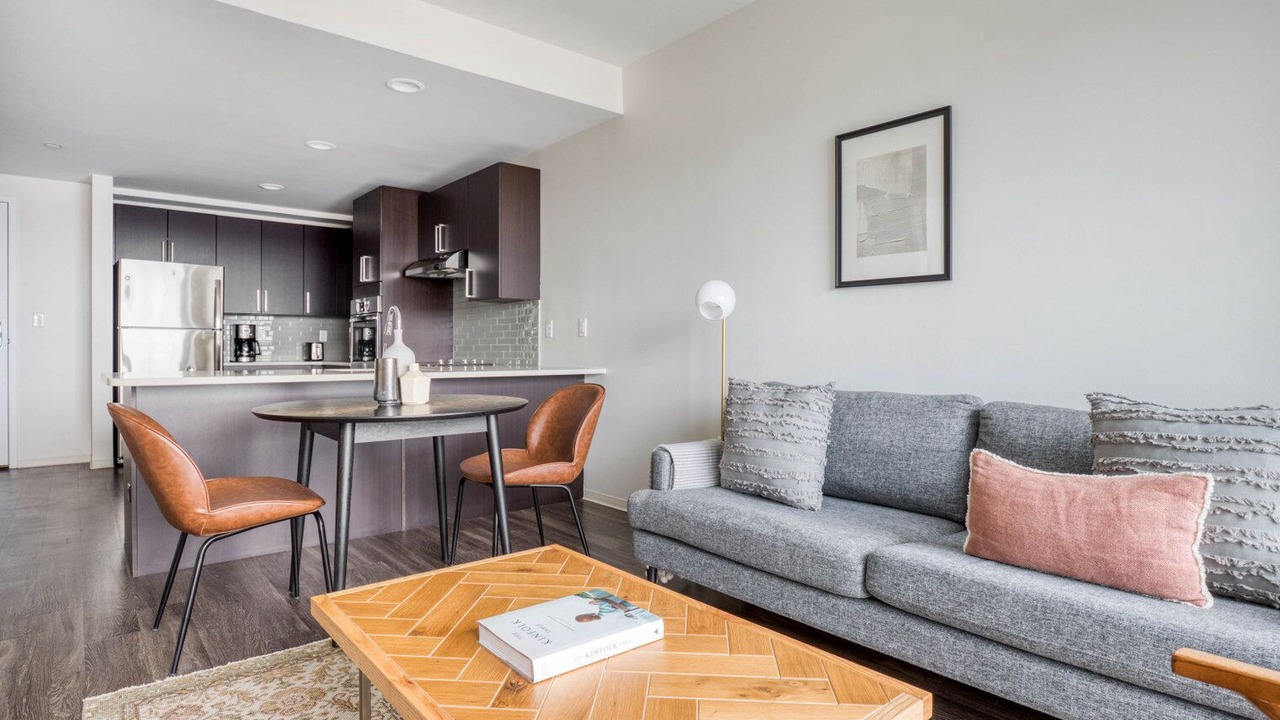 Photo of Livingroom in East Cambridge
