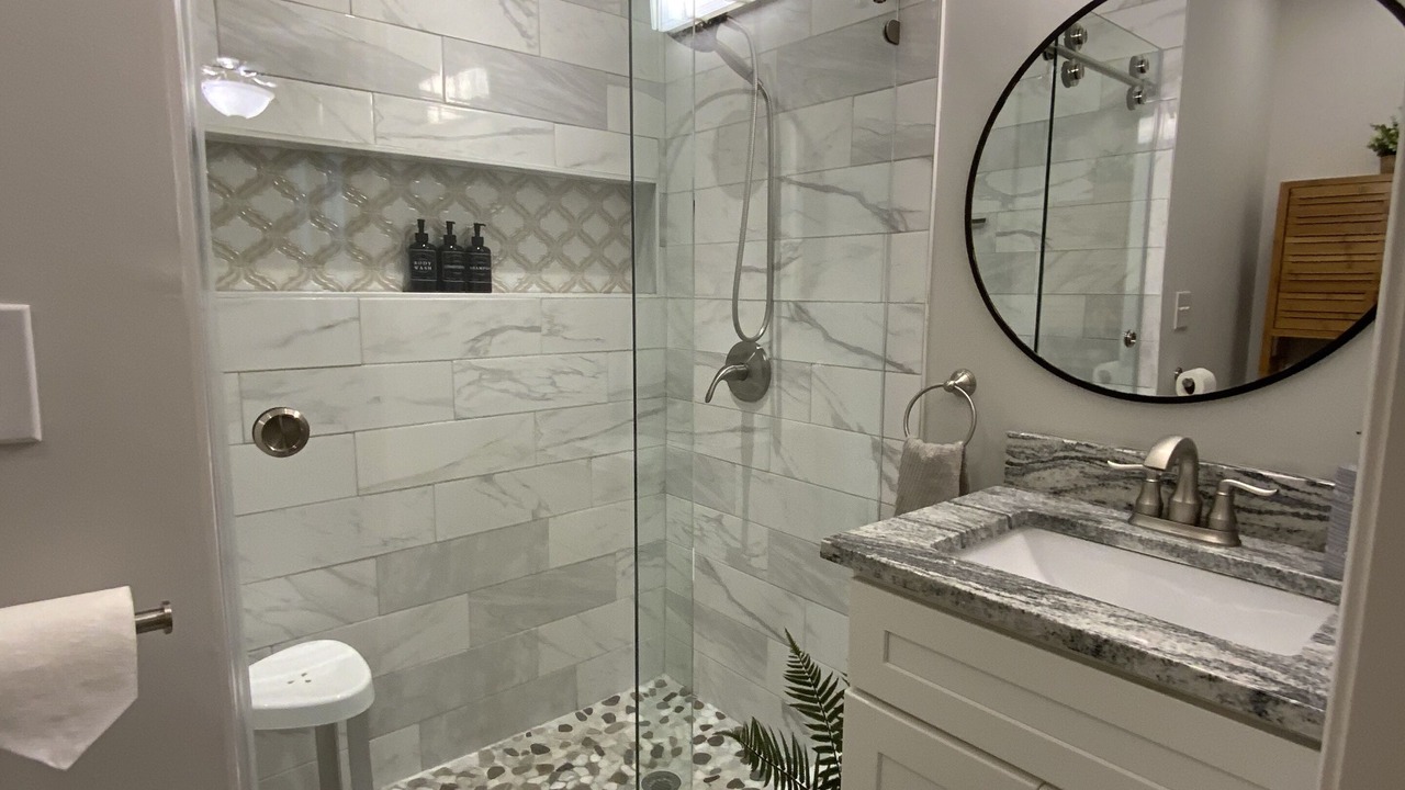 Photo of Bathroom in East Memphis