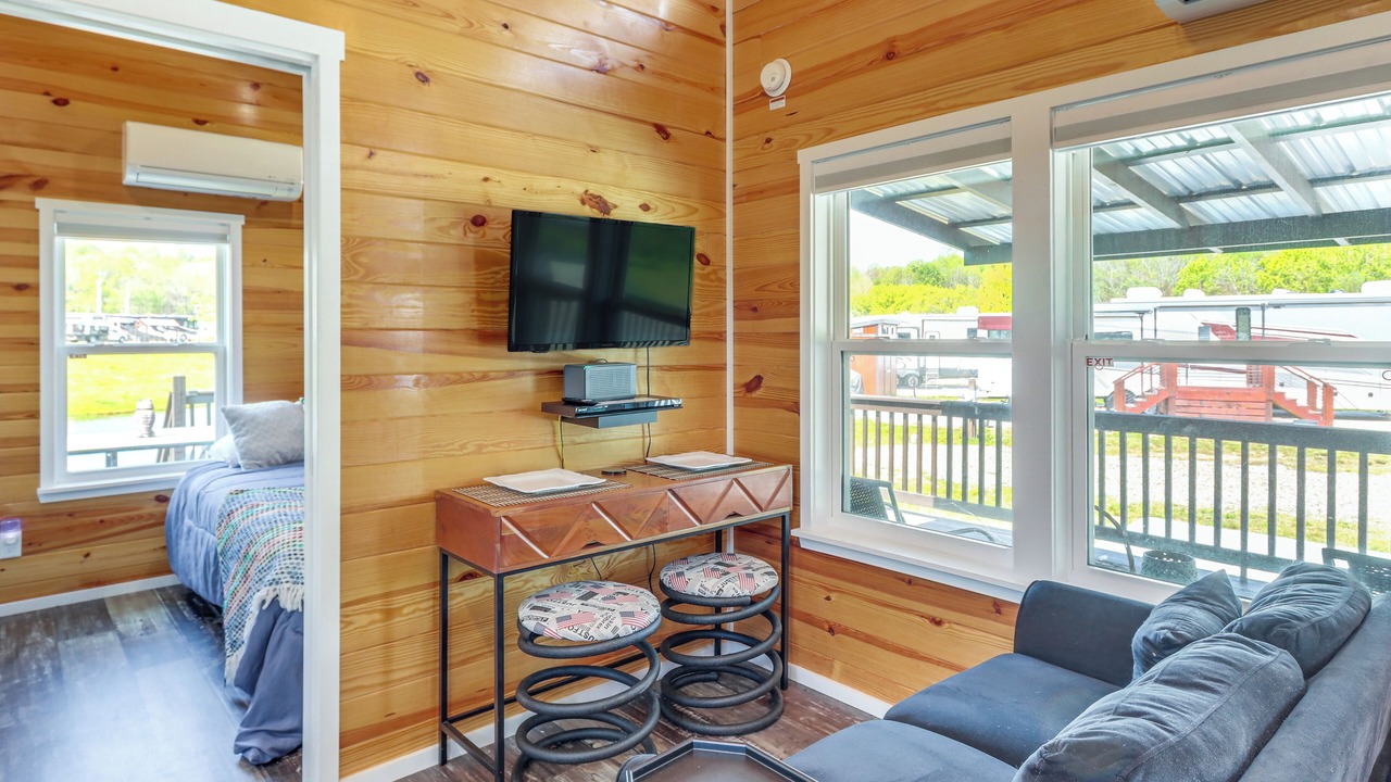 Photo of Livingroom in Morganton