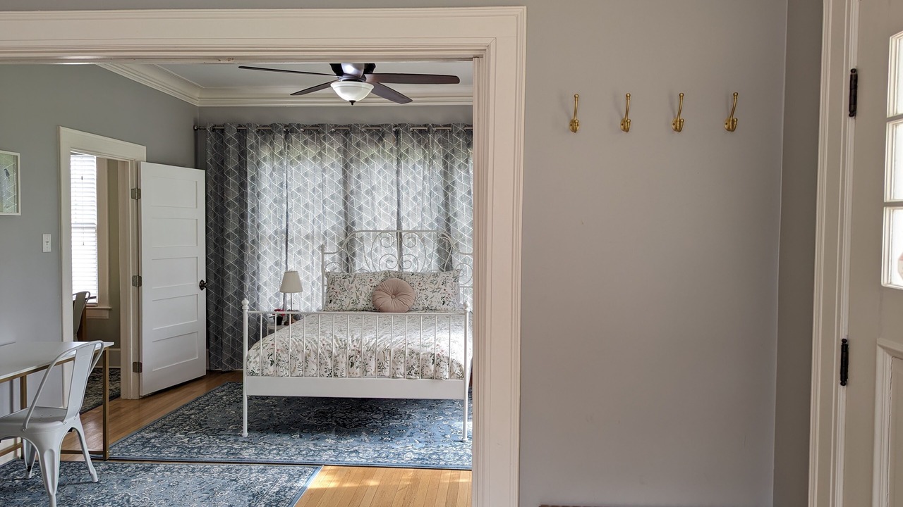 Photo of Bedroom in Triangle State