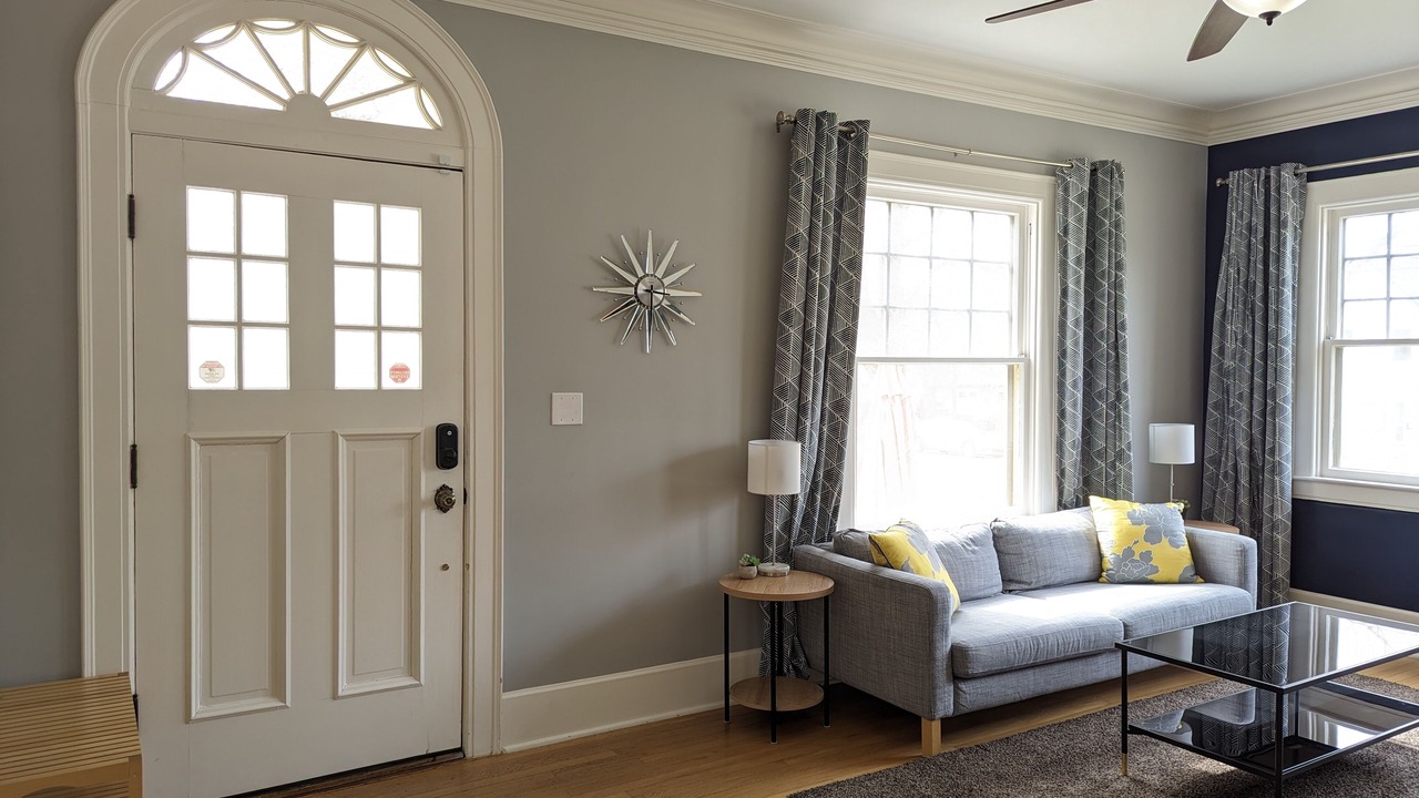 Photo of Livingroom in Triangle State