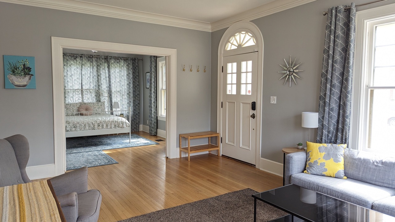 Photo of Livingroom in Triangle State