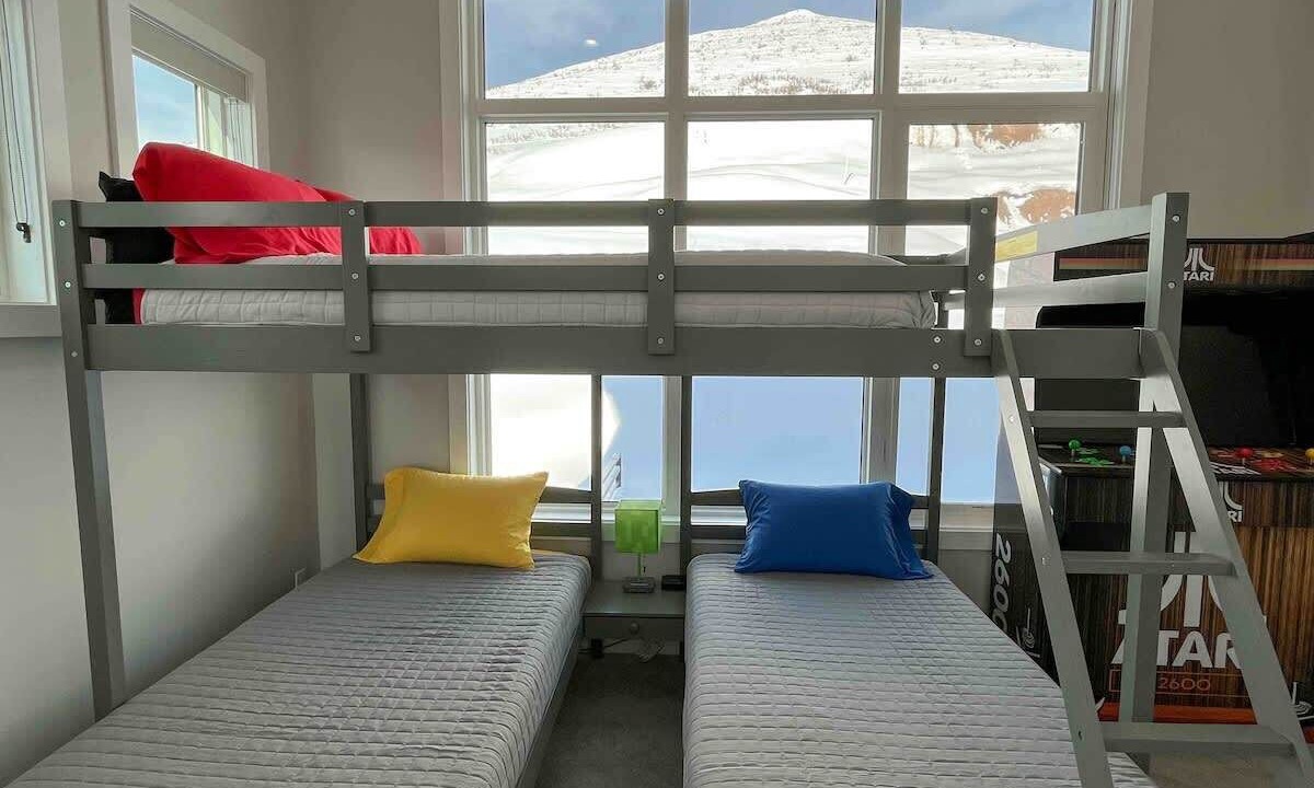 Photo of Bedroom in Hideout