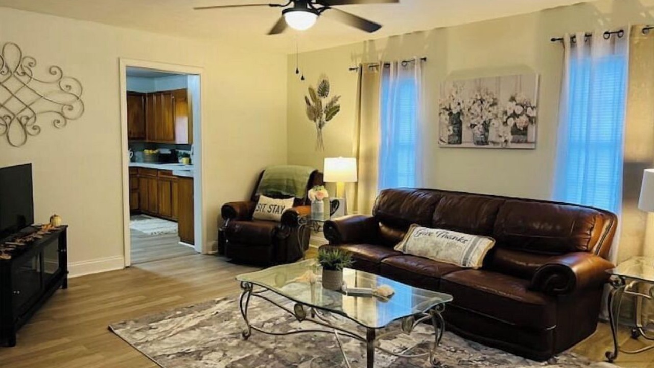 Photo of Livingroom in Port Arthur