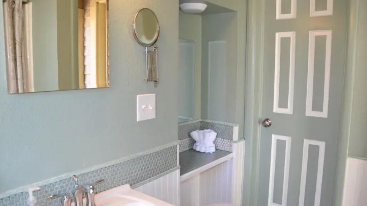 Photo of Bathroom in Central Colorado Springs