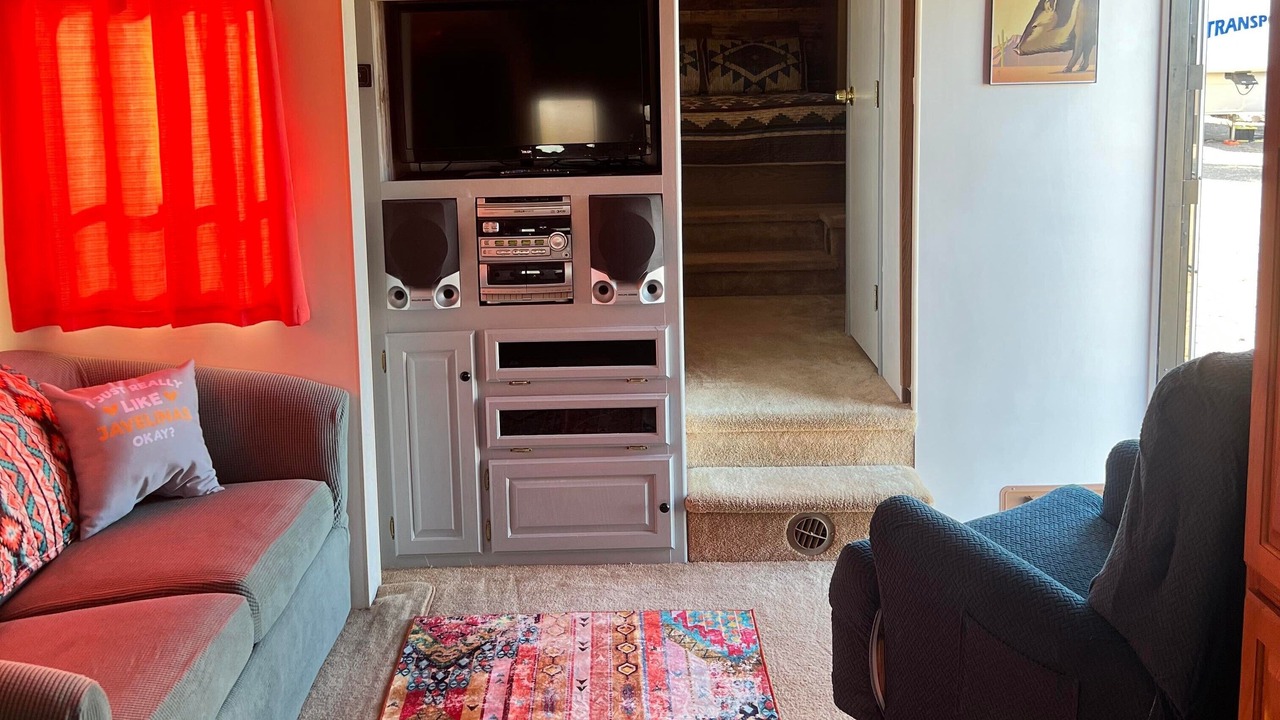Photo of Livingroom in McNeal