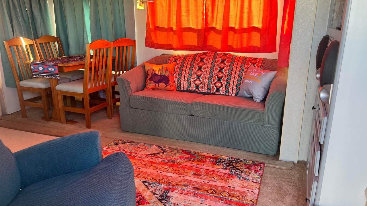Photo of Livingroom in McNeal