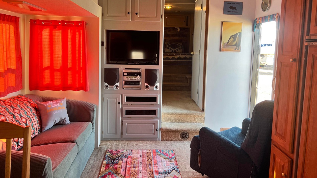 Photo of Livingroom in McNeal