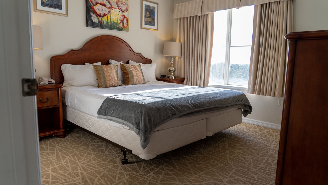 Photo of Bedroom in Florida Center