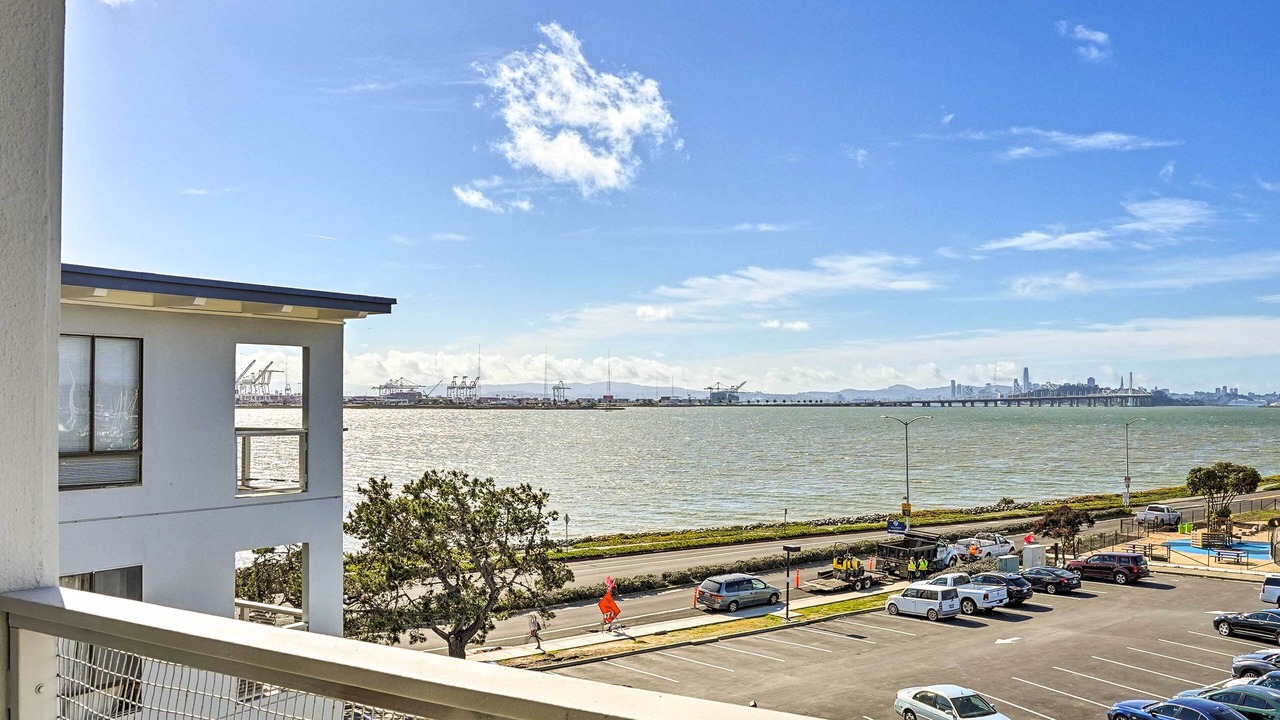 Photo of Patio Balcony in Emeryville