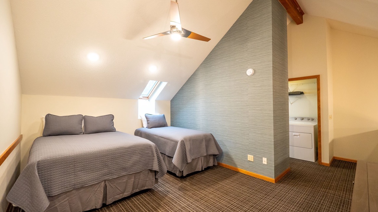 Photo of Bedroom in Canadian Lakes