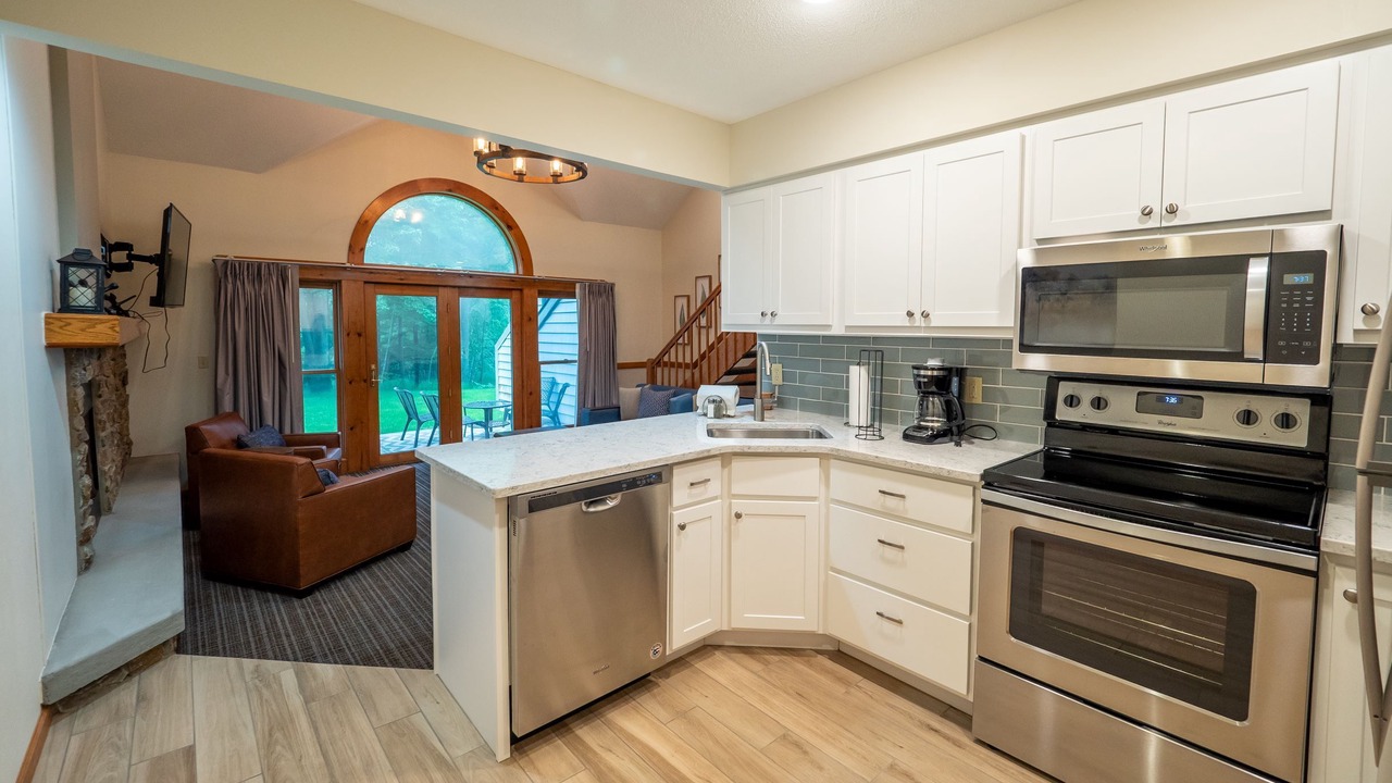 Photo of Kitchen in Canadian Lakes