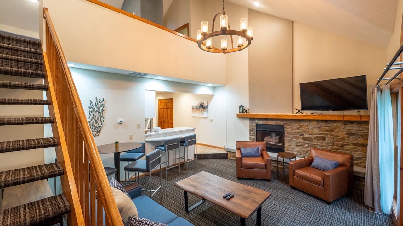 Photo of Livingroom in Canadian Lakes