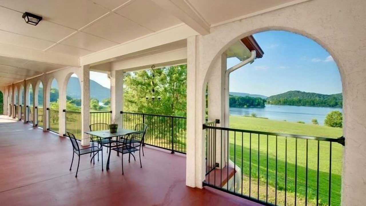 Photo of Outdoor in Lookout Valley Neighborhood Association