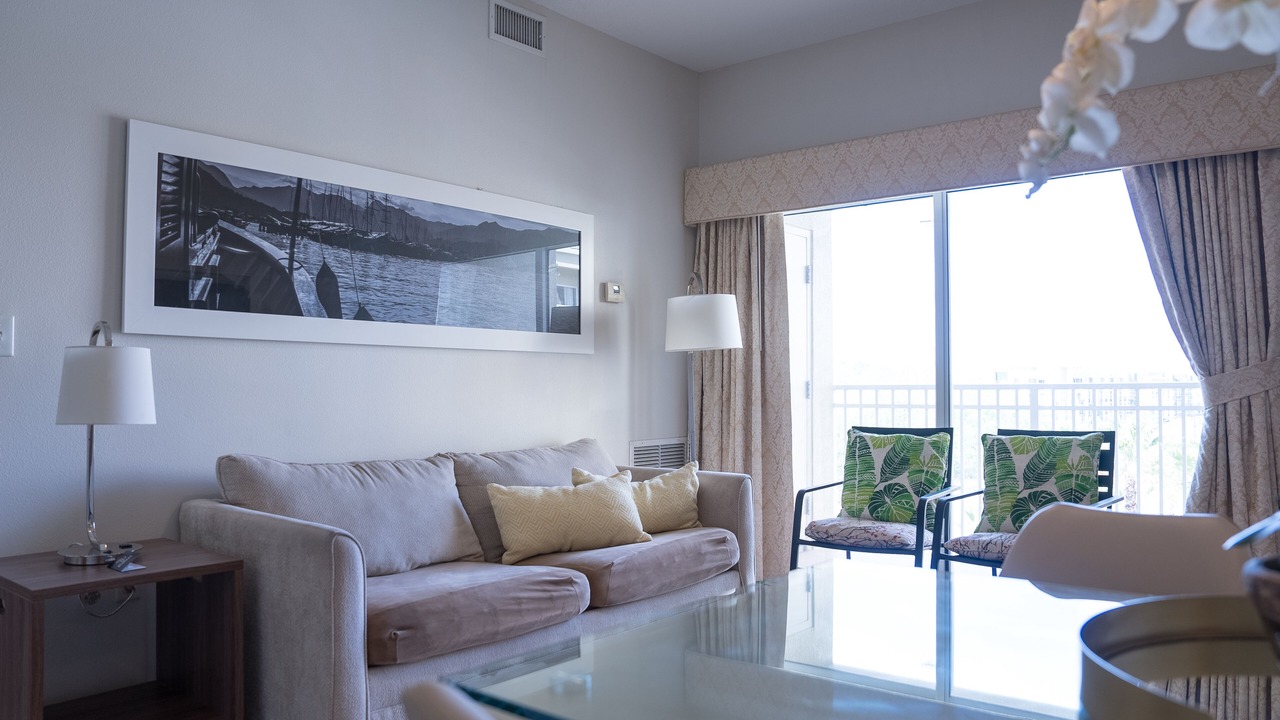 Photo of Livingroom in Florida Center