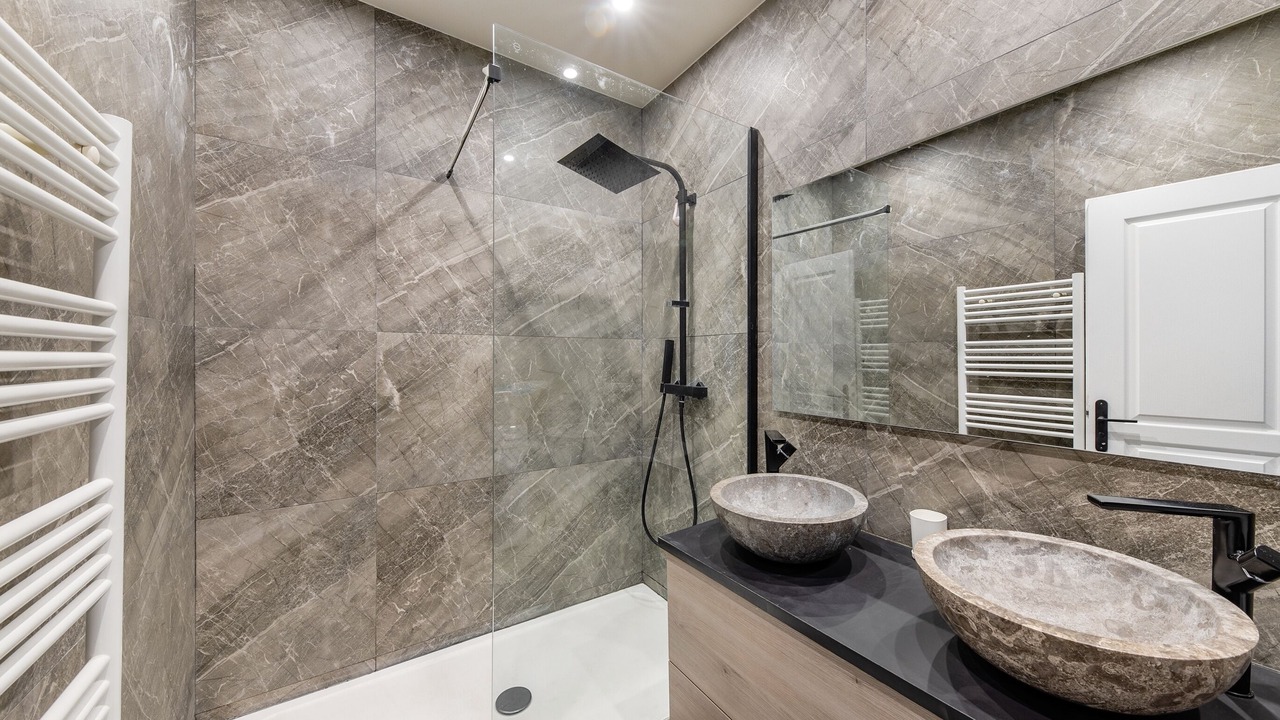 Photo of Bathroom in Levallois-Perret