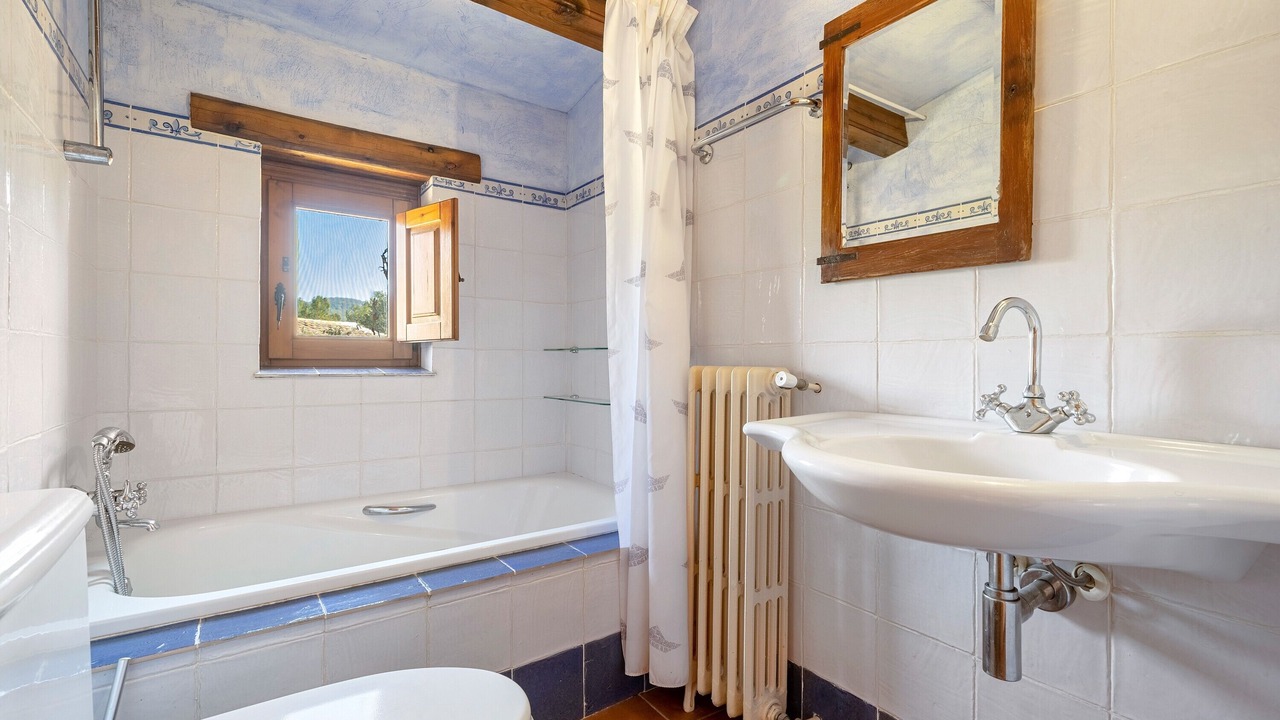 Photo of Bathroom in El Perello