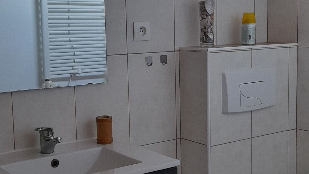 Photo of Bathroom in Montescot