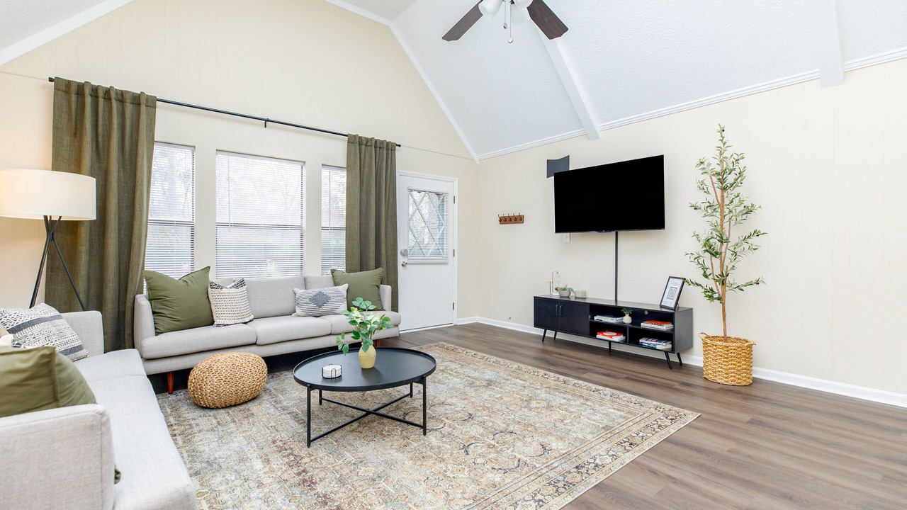 Photo of Bedroom in Perry