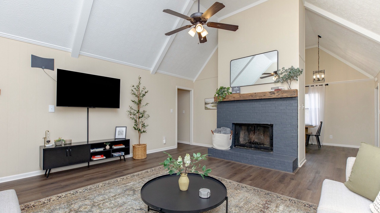 Photo of Bedroom in Perry