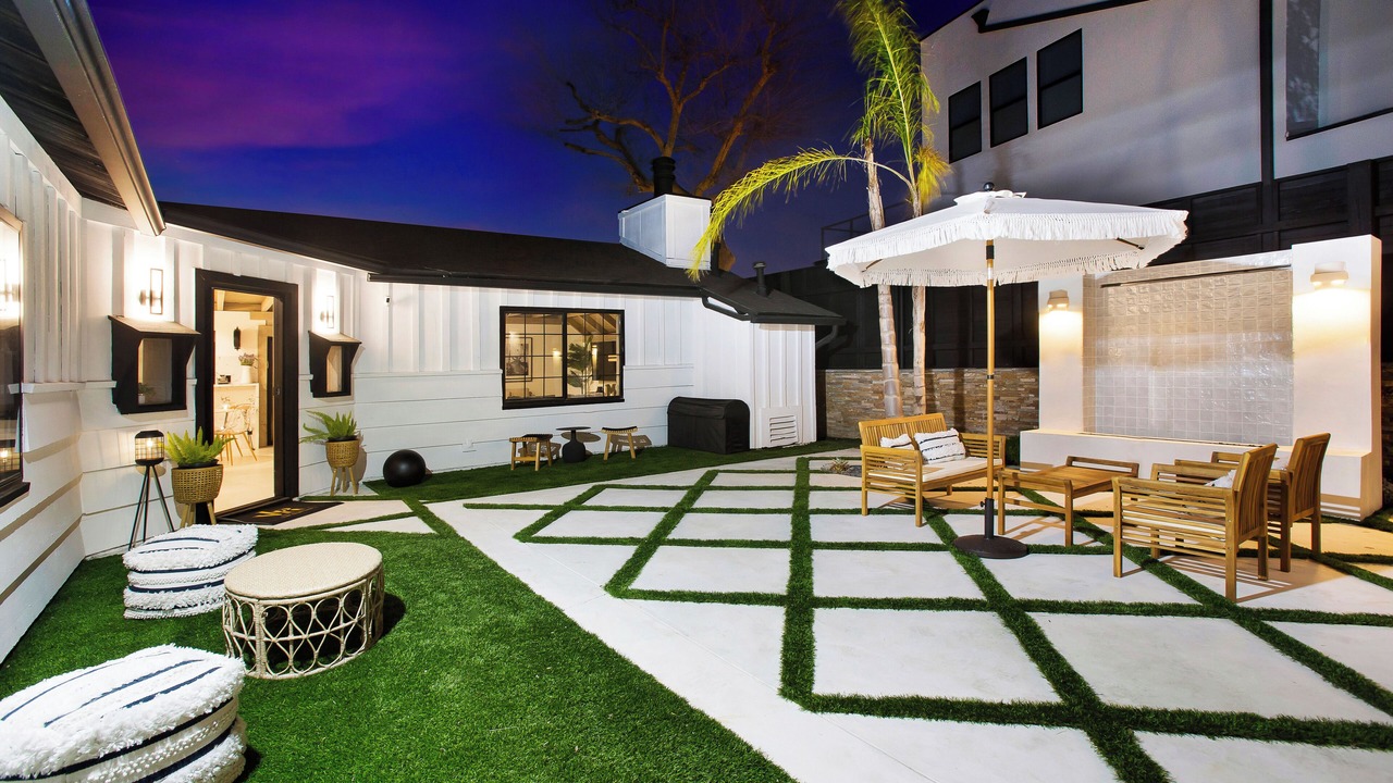 Photo of Patio Balcony in Woodland Hills