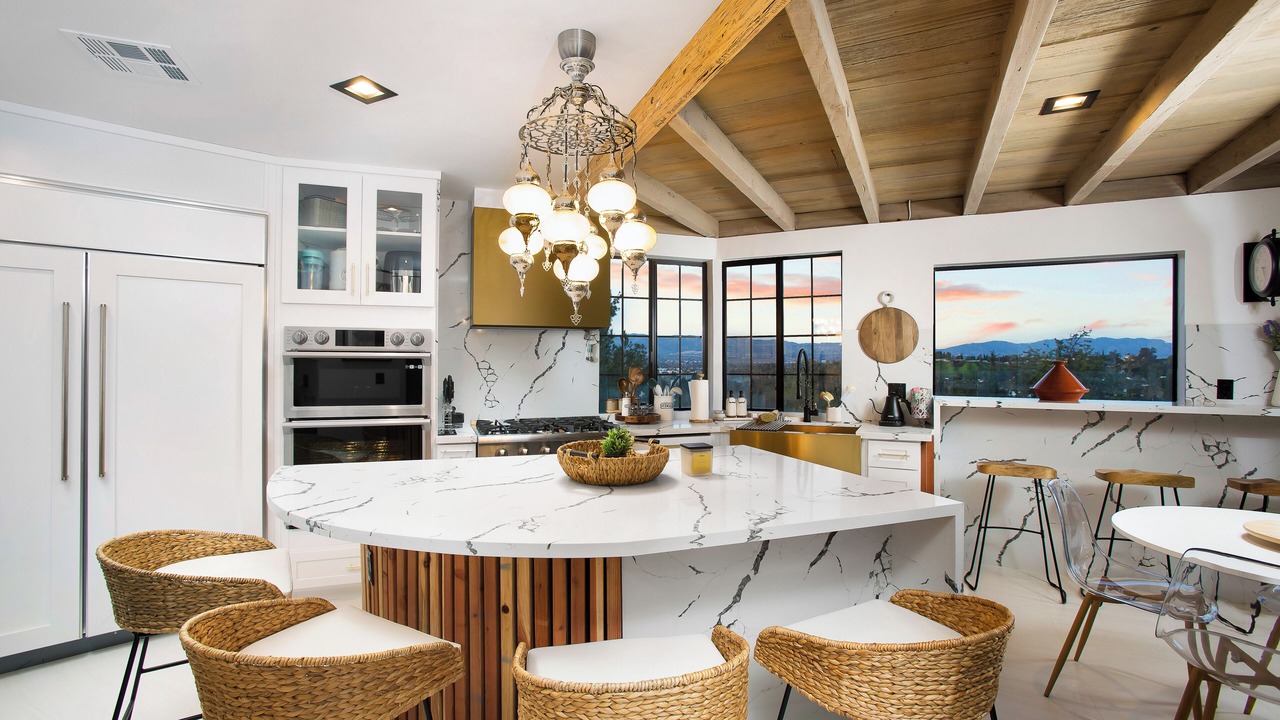 Photo of Kitchen in Woodland Hills