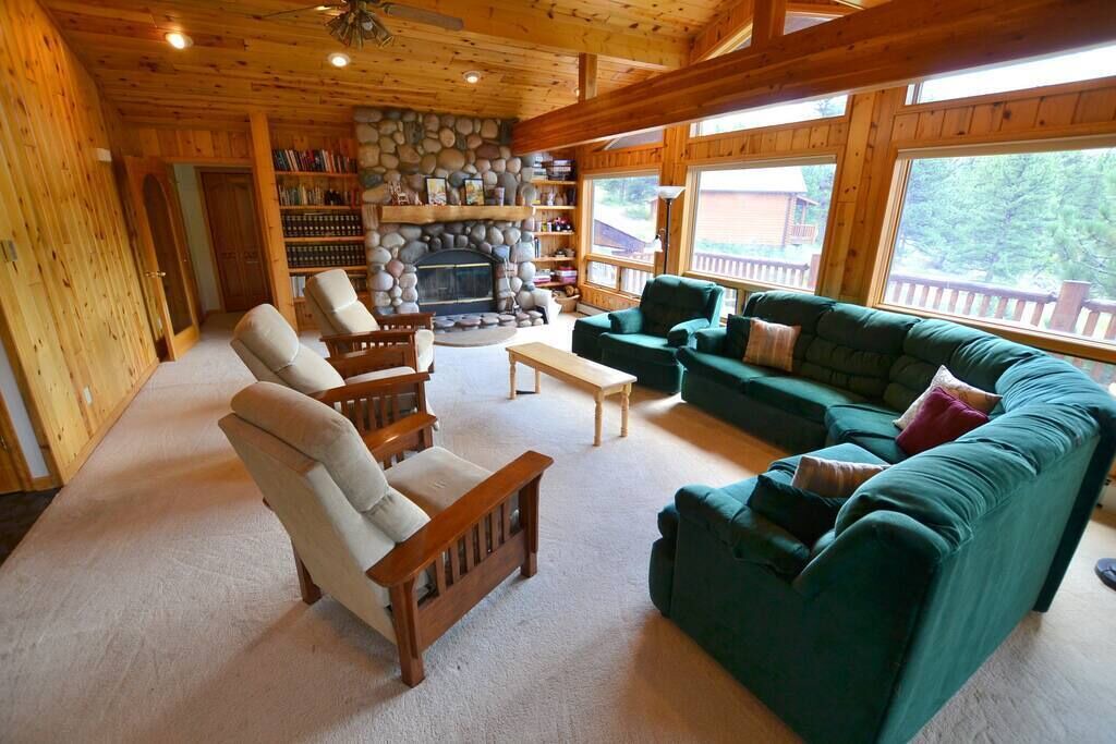 Photo of Livingroom in Carriage Hills