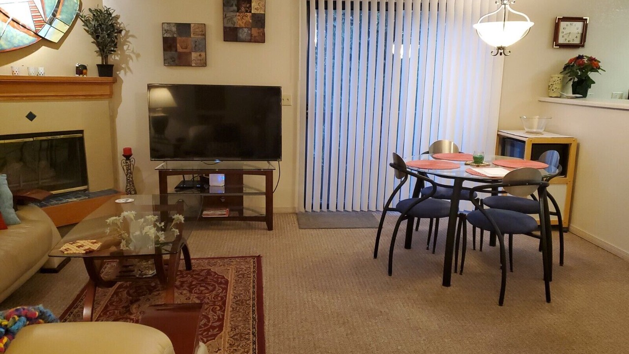 Photo of Livingroom in Greenwood Village