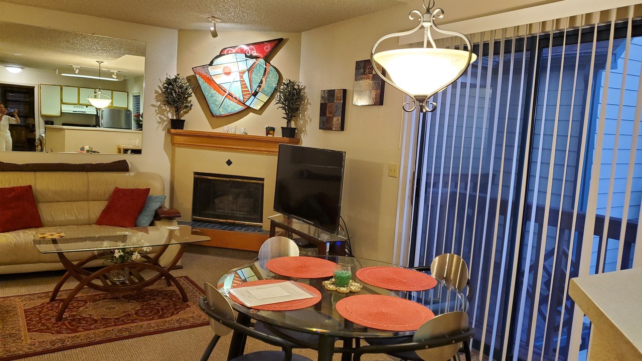Photo of Livingroom in Greenwood Village