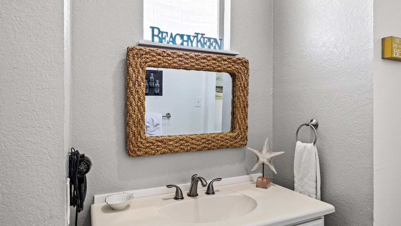 Photo of Bathroom in Pirates Beach