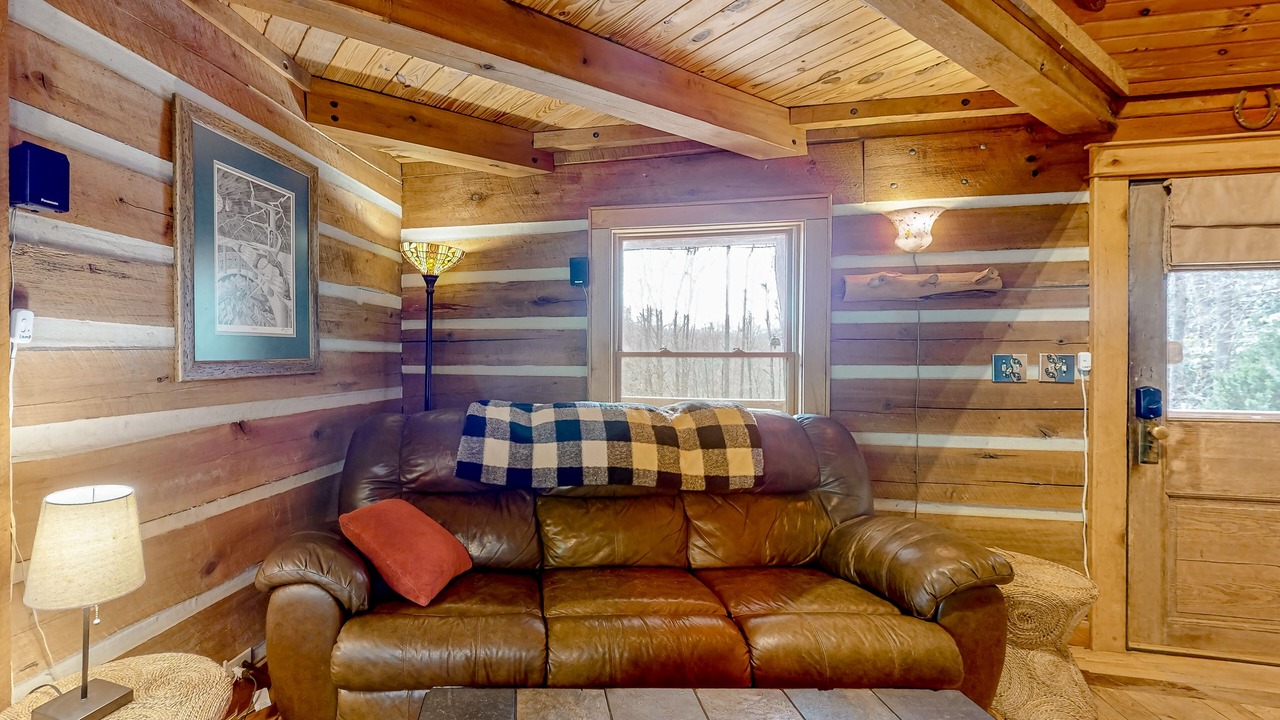 Photo of Livingroom in Fairview