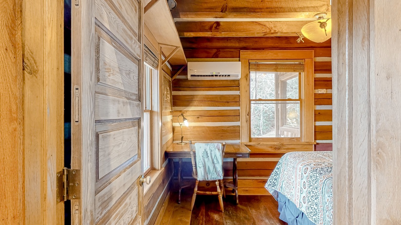 Photo of Bedroom in Fairview