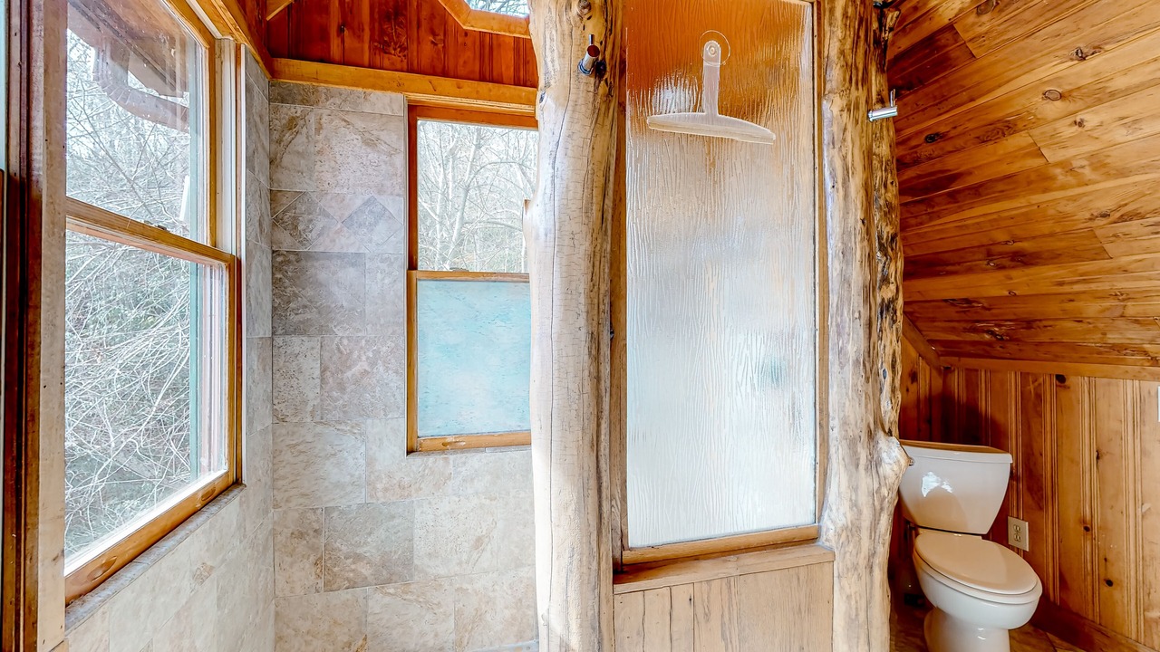 Photo of Bathroom in Fairview