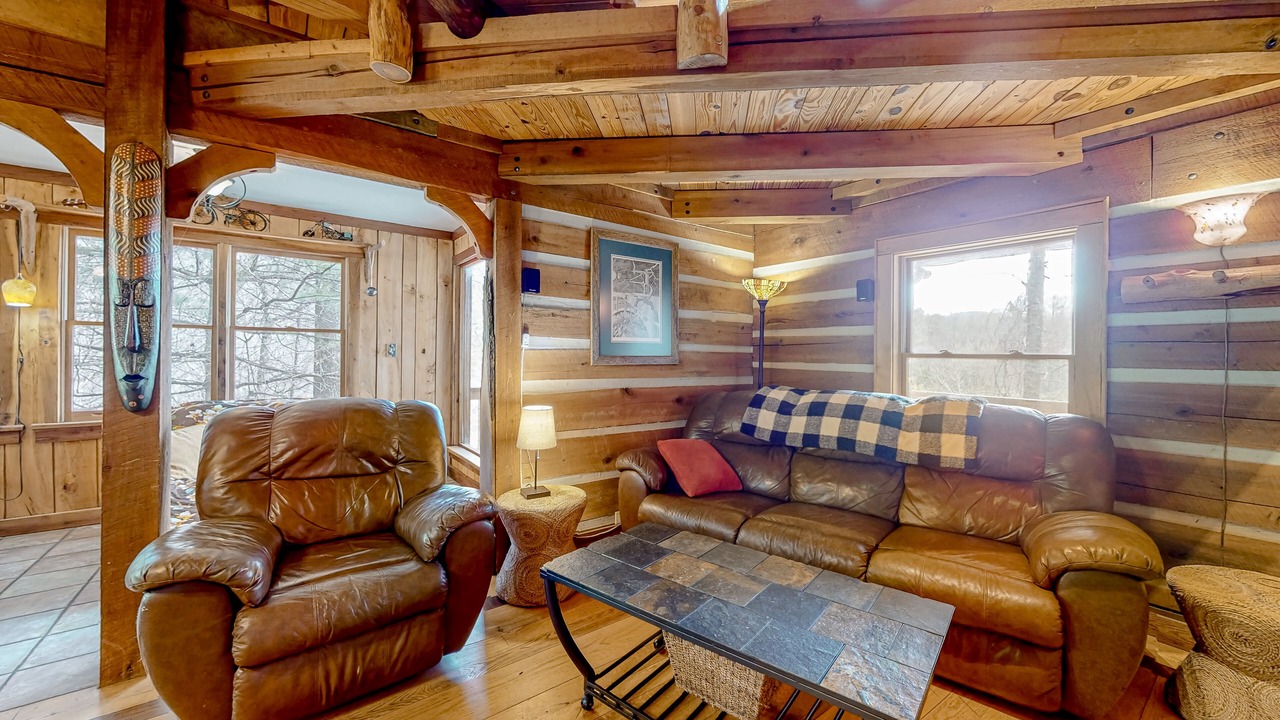 Photo of Livingroom in Fairview